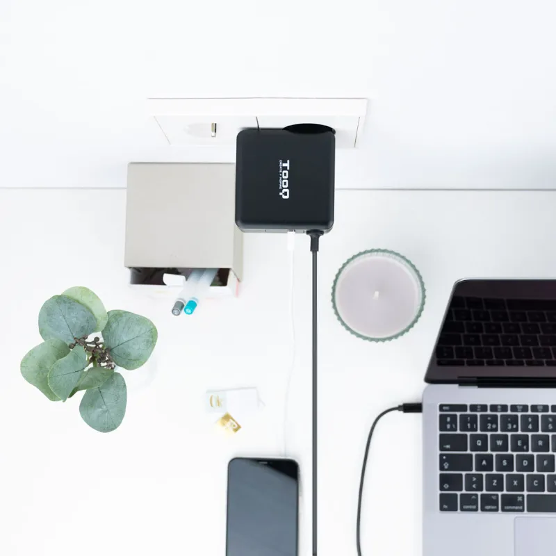 Tooq Carregador portátil conector USB-C 65W - Imagem de Detalhe 30