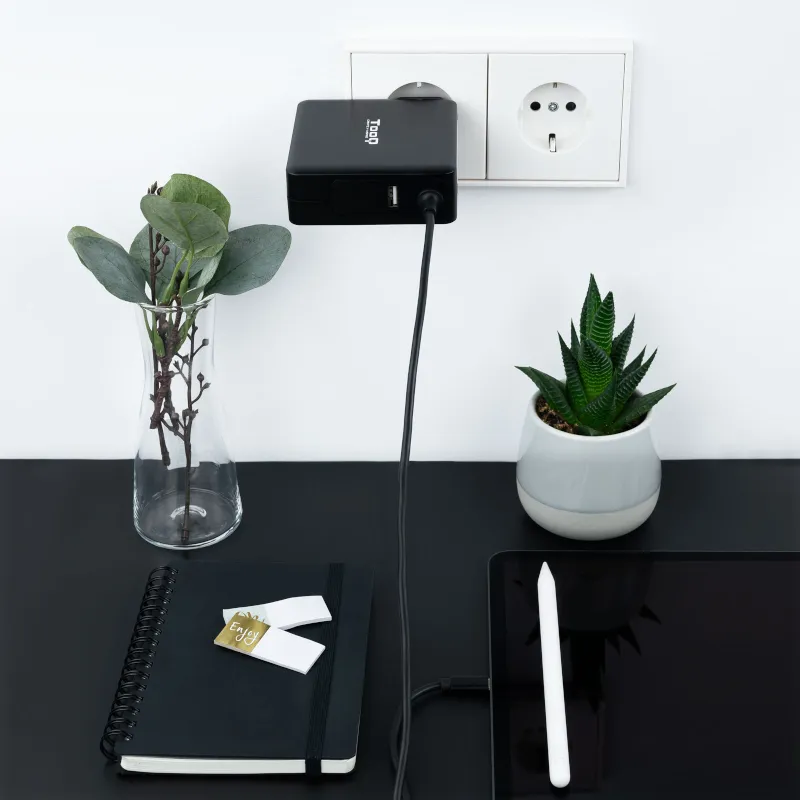 Tooq Carregador portátil conector USB-C 90W - Imagem de Detalhe 54